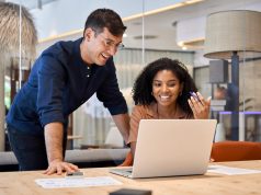 Sismai R Vazquez on Scaling SaaS Sales Across Borders: Strategies for Managing a Global Team Sismai R Vazquez on Scaling SaaS Sales Across Borders